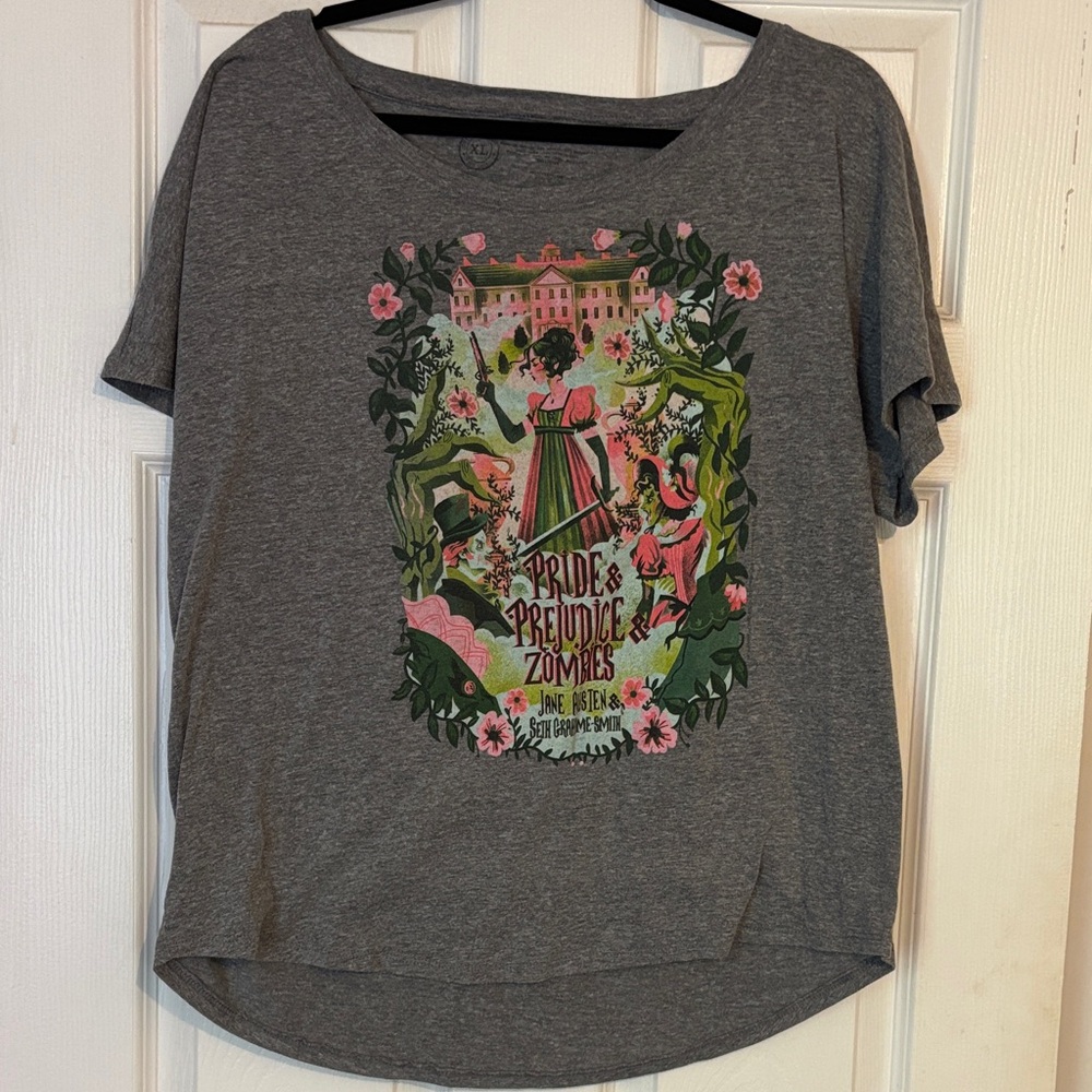 Out of Print bookish tee shirt Jane Austen Pride and Prejudice and Zombies XL